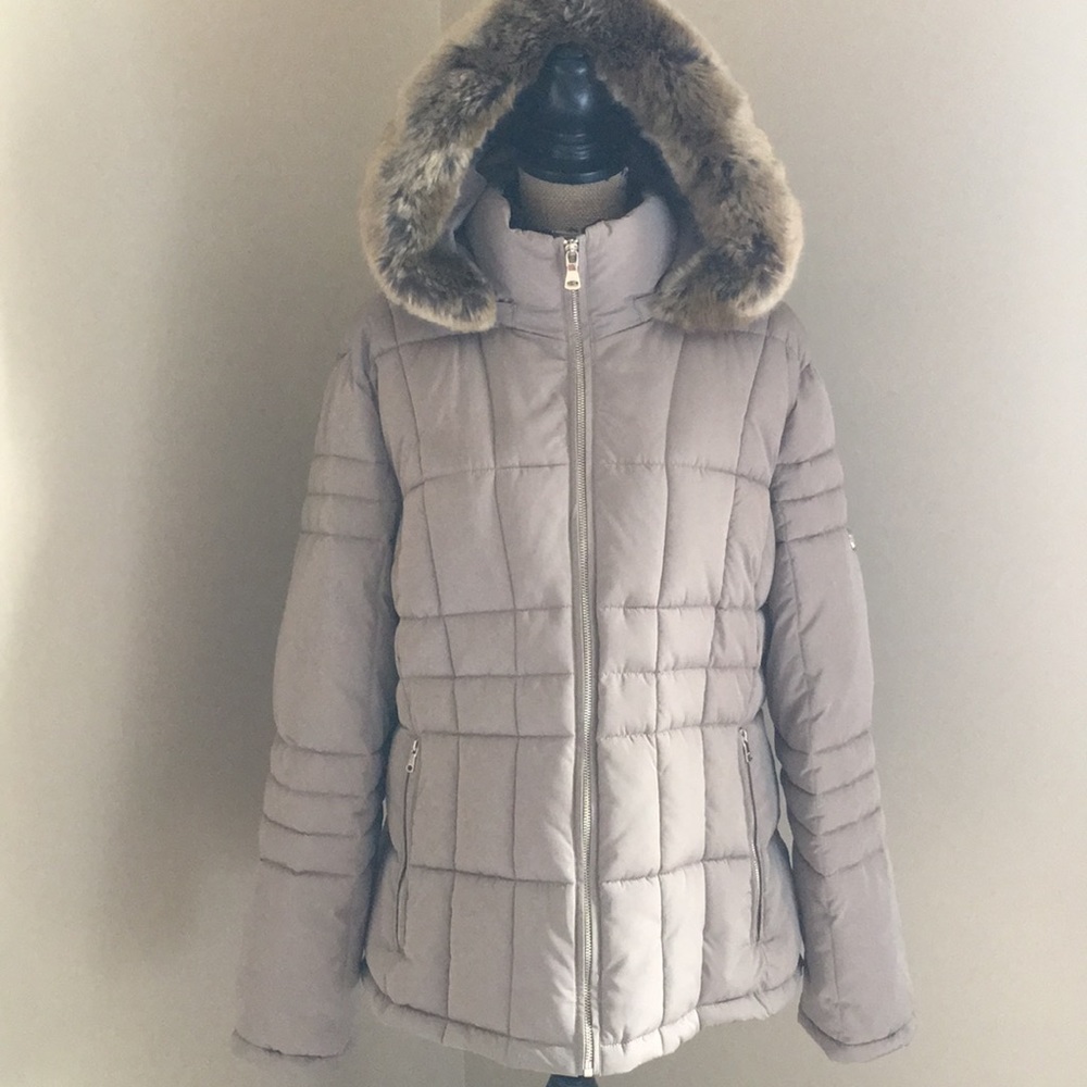 Calvin Klein Women’s Down Jacket w. Faux Fur Hood